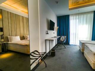 Отель Union Plaza Hotel Бухарест Улучшенный двухместный номер с 2 отдельными кроватями-1